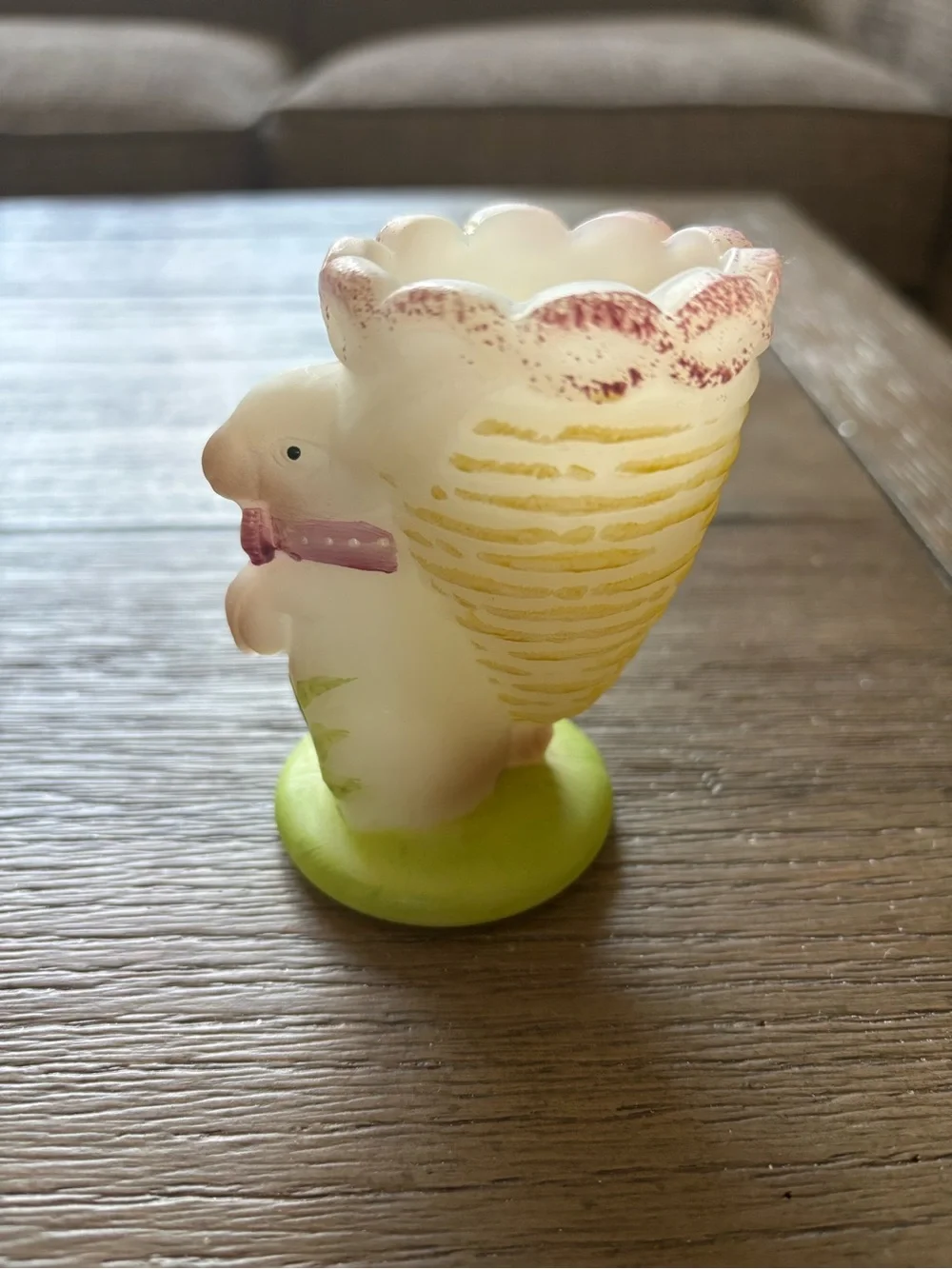 Fenton Bunny Basket Egg Cup